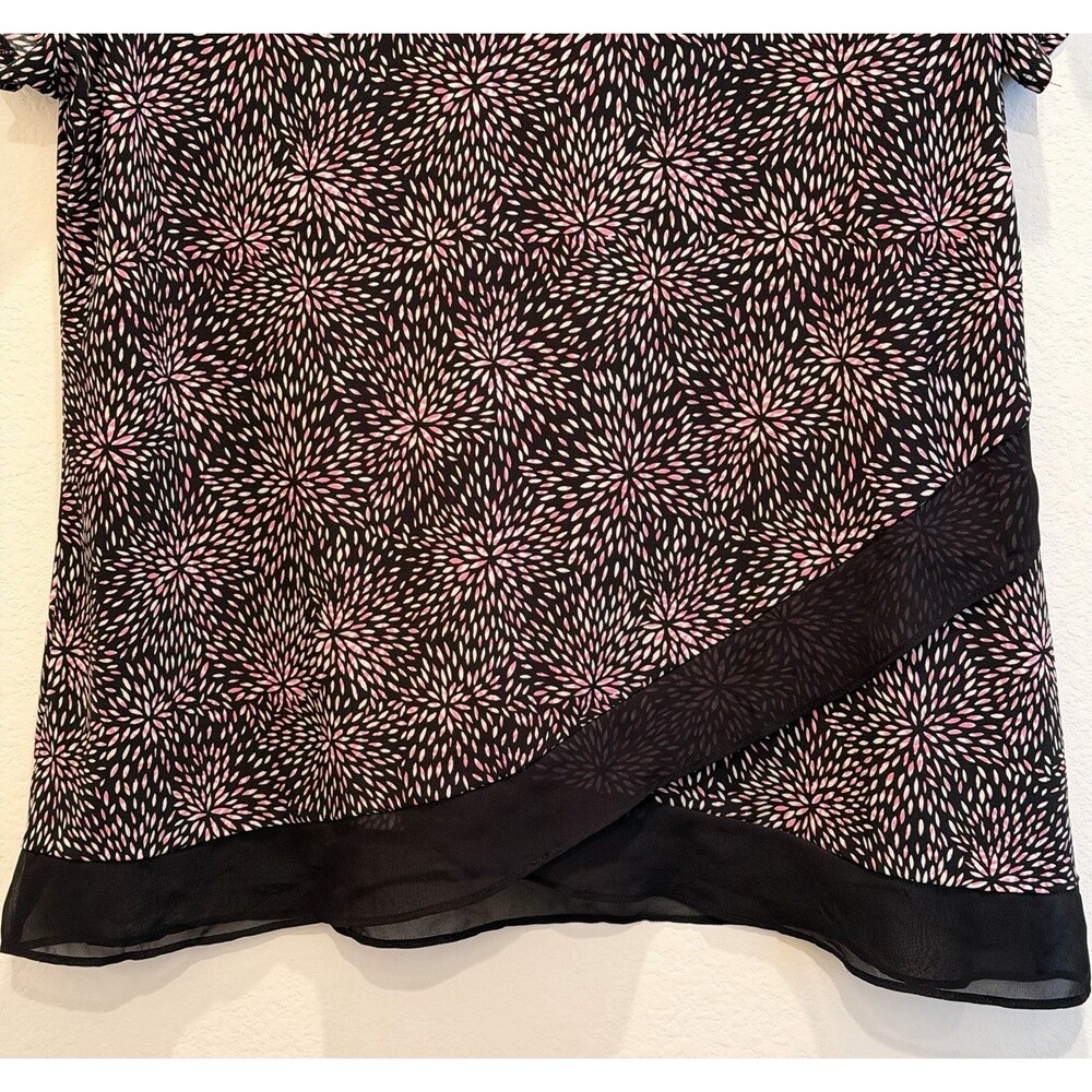 ROZ & ALI Top L Short Sleeve Black Pink Floral Layered Hem Tunic Blouse Stretch - Picture 4 of 7